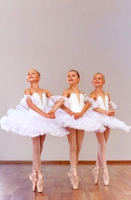 Little ballerinas 
