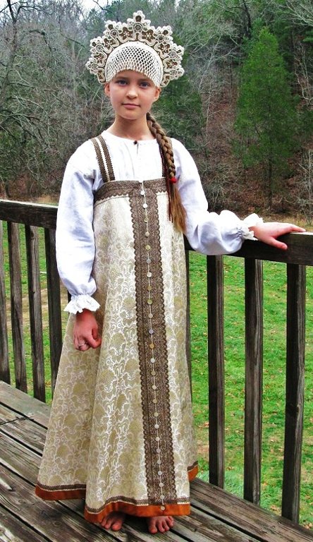 Russian girl in traditional costume 